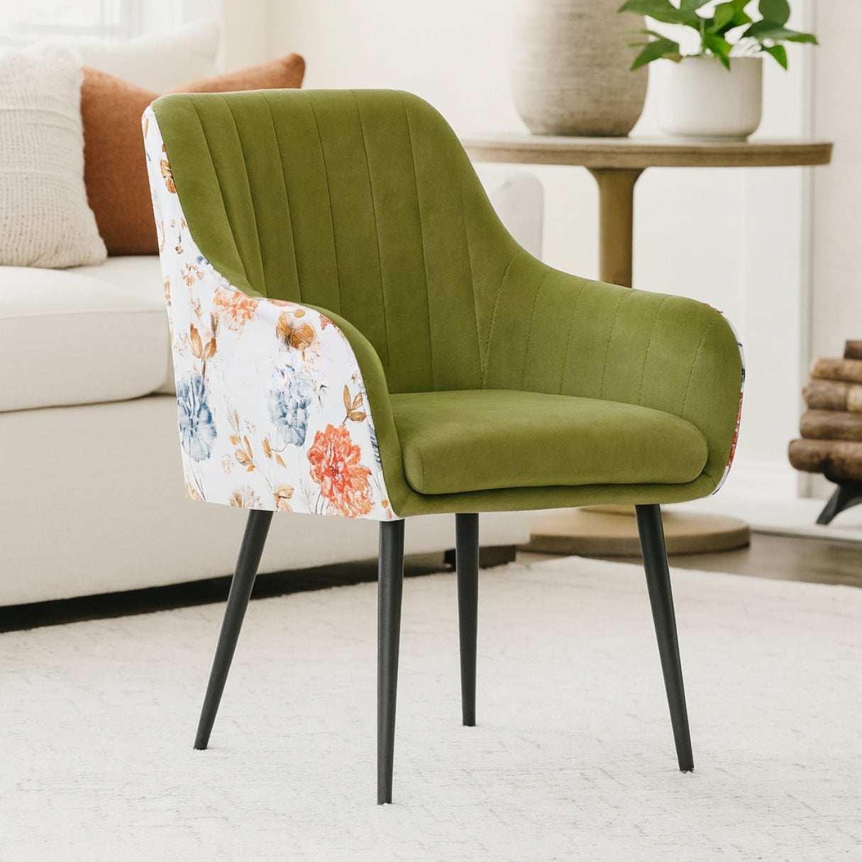 Lily (Arm Chair)