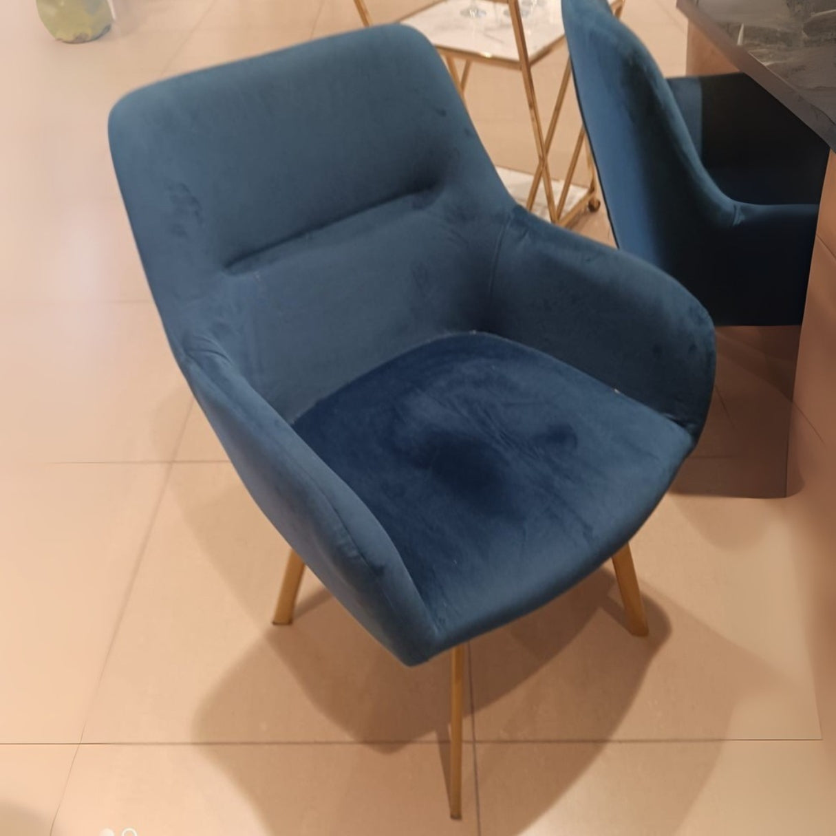 Mia (Arm Chair)